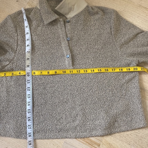 Theory Taupe Cropped Tweed Texture Polo - Picture 6 of 8